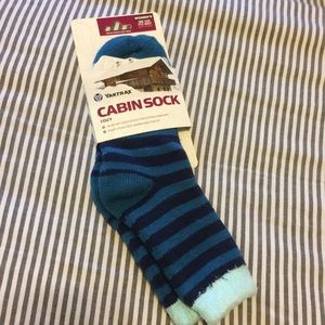Yaktrax | blue striped cabin socks 🔥 🧦